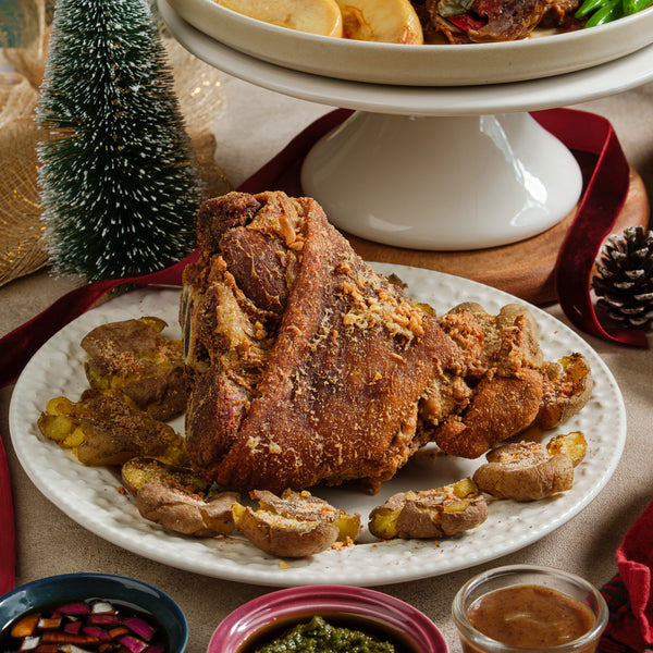 Golden Pork Knuckles (with 3 sauces)