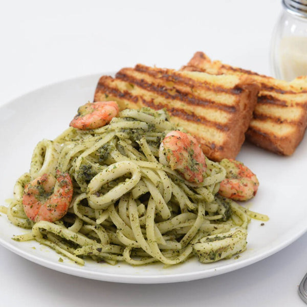 Linguine in Pesto Sauce with Seafood